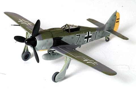 Fw190A-3 "Black 7", Staffelkapitan 8./JG 26, Mar '42 Dragon50085