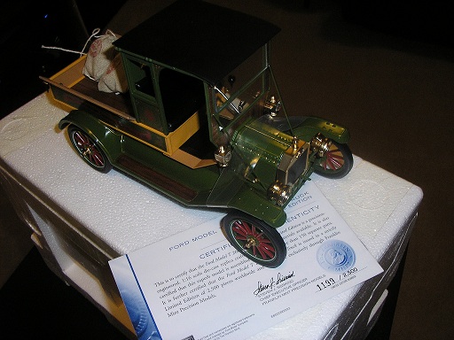 Ford Model T Christmas Truck 1199/2500 - Click Image to Close